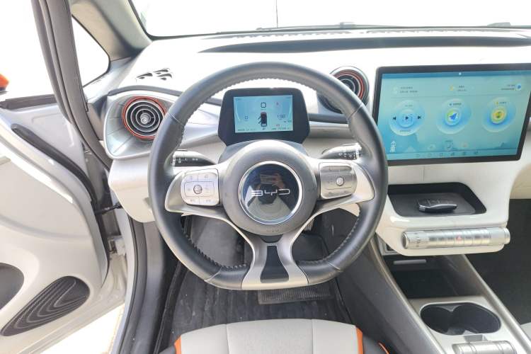 Used BYD Dolphin 2021 405 km Fashion Edition
