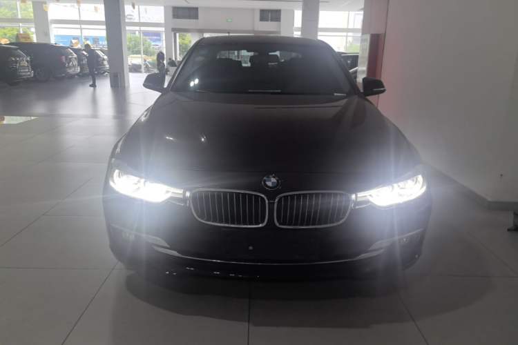 Used BMW 3 Series 2017 320Li Luxury Design Package
