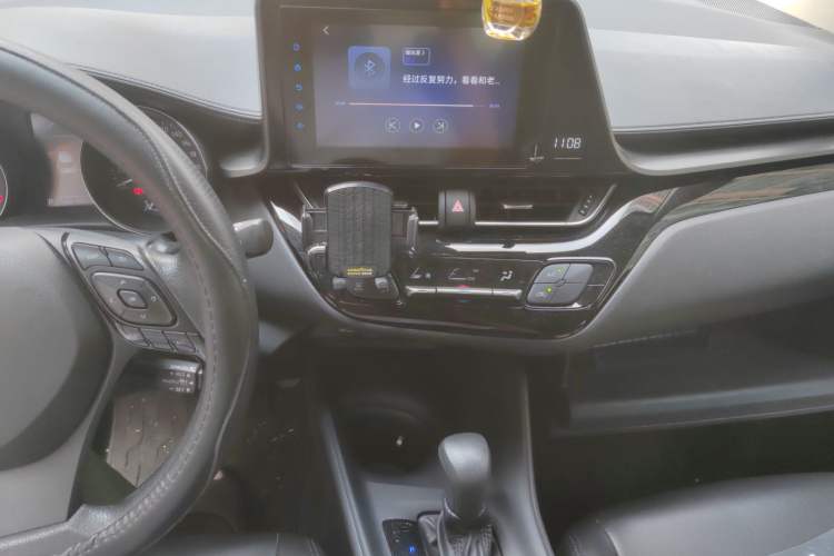 Used Toyota IZOA 2021 2.0L Yixing Version
