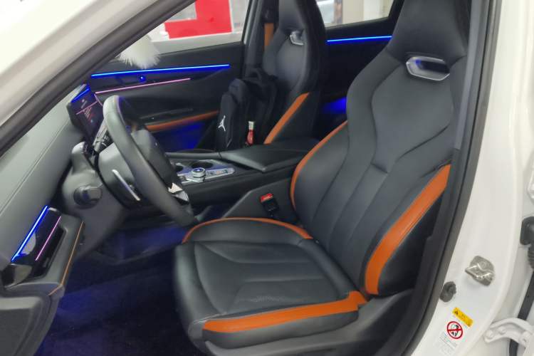 Used CHANGAN UNI-V 2023 1.5T Prestige Model