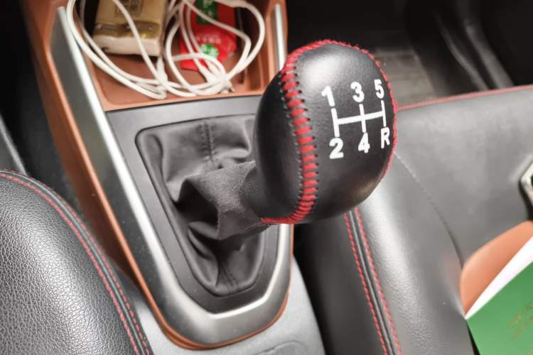 Used Geely Auto Diamond 2017 1.5L Manual Value-Added Model Gear Lever