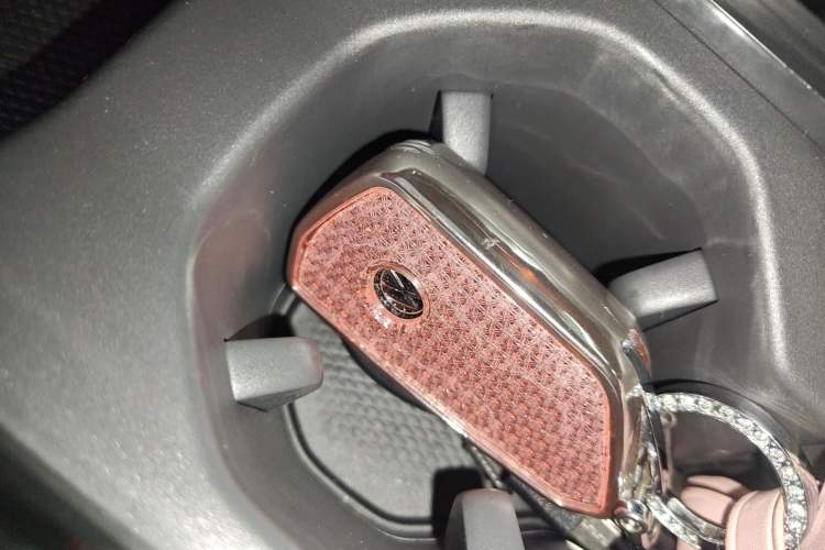 Used Volkswagen Passat 2025 Pro 380TSI Dragon Glory Edition Vehicle Key