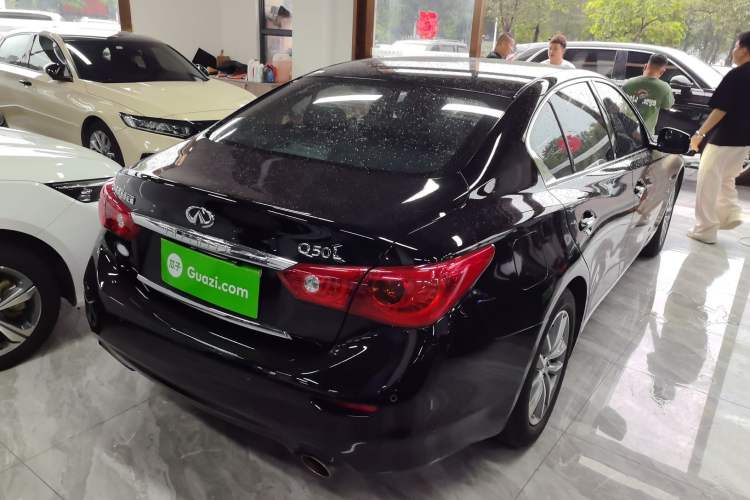 Used Infiniti Q50L 2016 2.0T Enjoyment Edition
