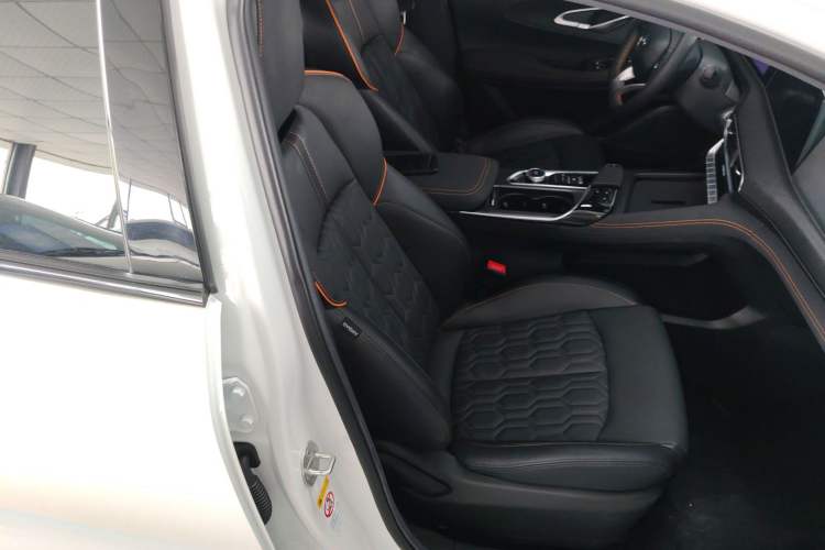 Used Changan UNI-T 2022 1.5T Prestige Version