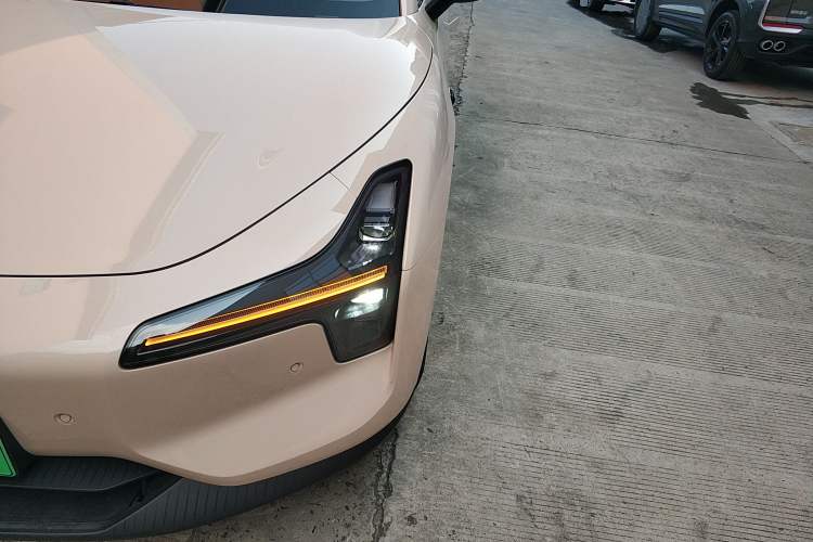 Used XPeng MONA M03 2024 620 with Ultra-Long Range
