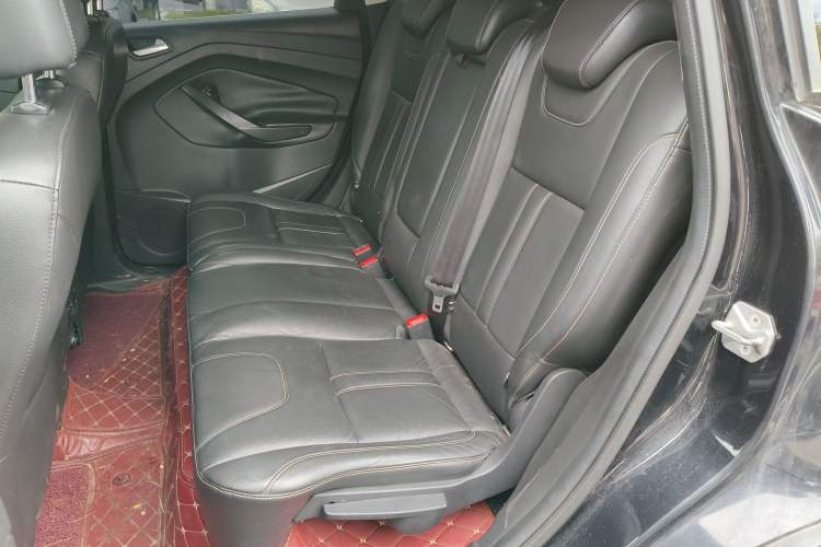 Used Ford Kuga 2013 2.0L GTDi Four-Wheel-Drive Sport Model Left Rear Seat