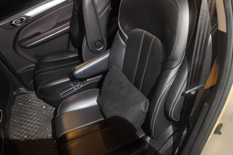 Used GAC Trumpchi M6 2023 PRO 270T DCT Luxury Edition
