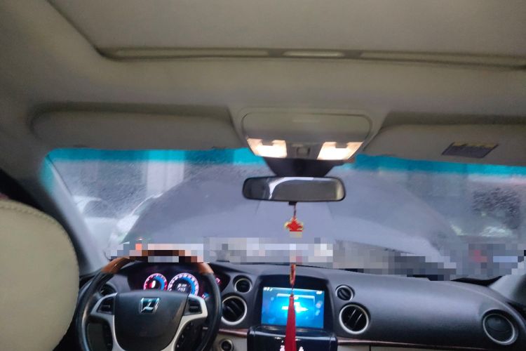 Used Luxgen Great 7 SUV 2015 2.2T Two-Wheel-Drive ZhiZun Version
