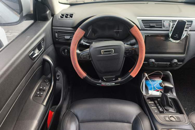 Used Qoros 5 2018 Revised Version 1.6T Automatic Leading Edition