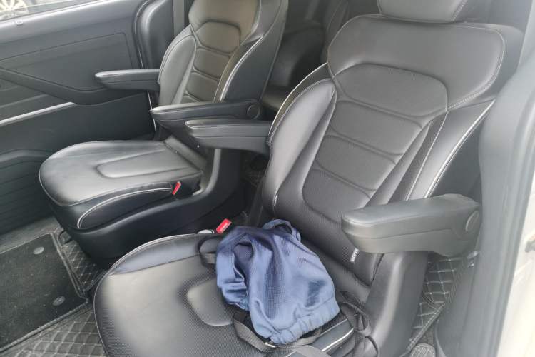 Used Hyundai Custo 2021 270TGDi Prestige LUX Left Rear Seat