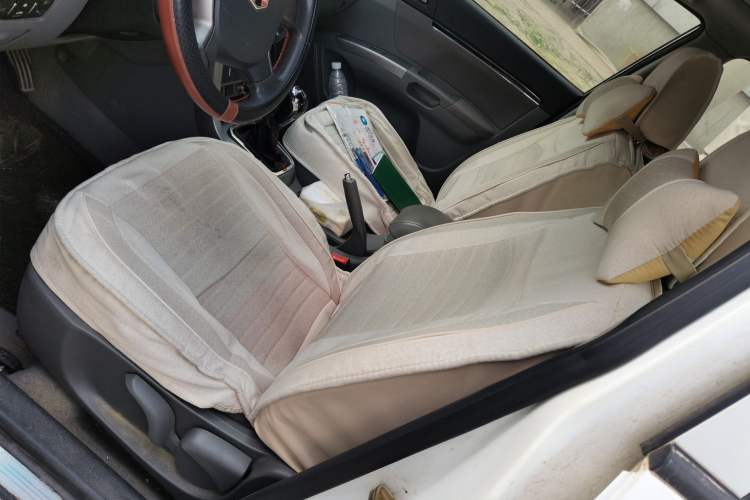 Used Geely Auto Classic Emgrand 2013 Sedan 1.5L Manual Entry-Level Model
