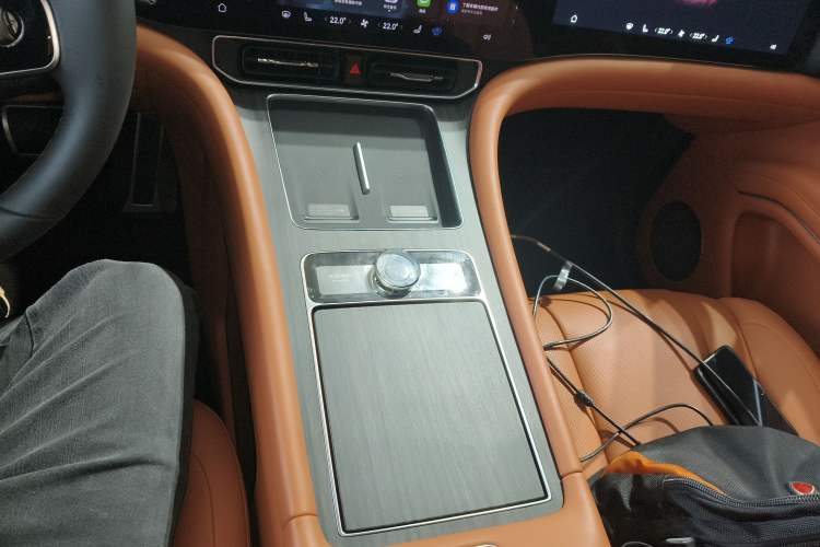 Used Hima AITO M9 2024 Range-Extended Ultra Version 42 kWh 6-Seater Model