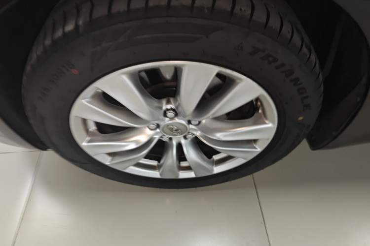 Used Infiniti Q70 2013 Q70L 2.5L Elegance Edition