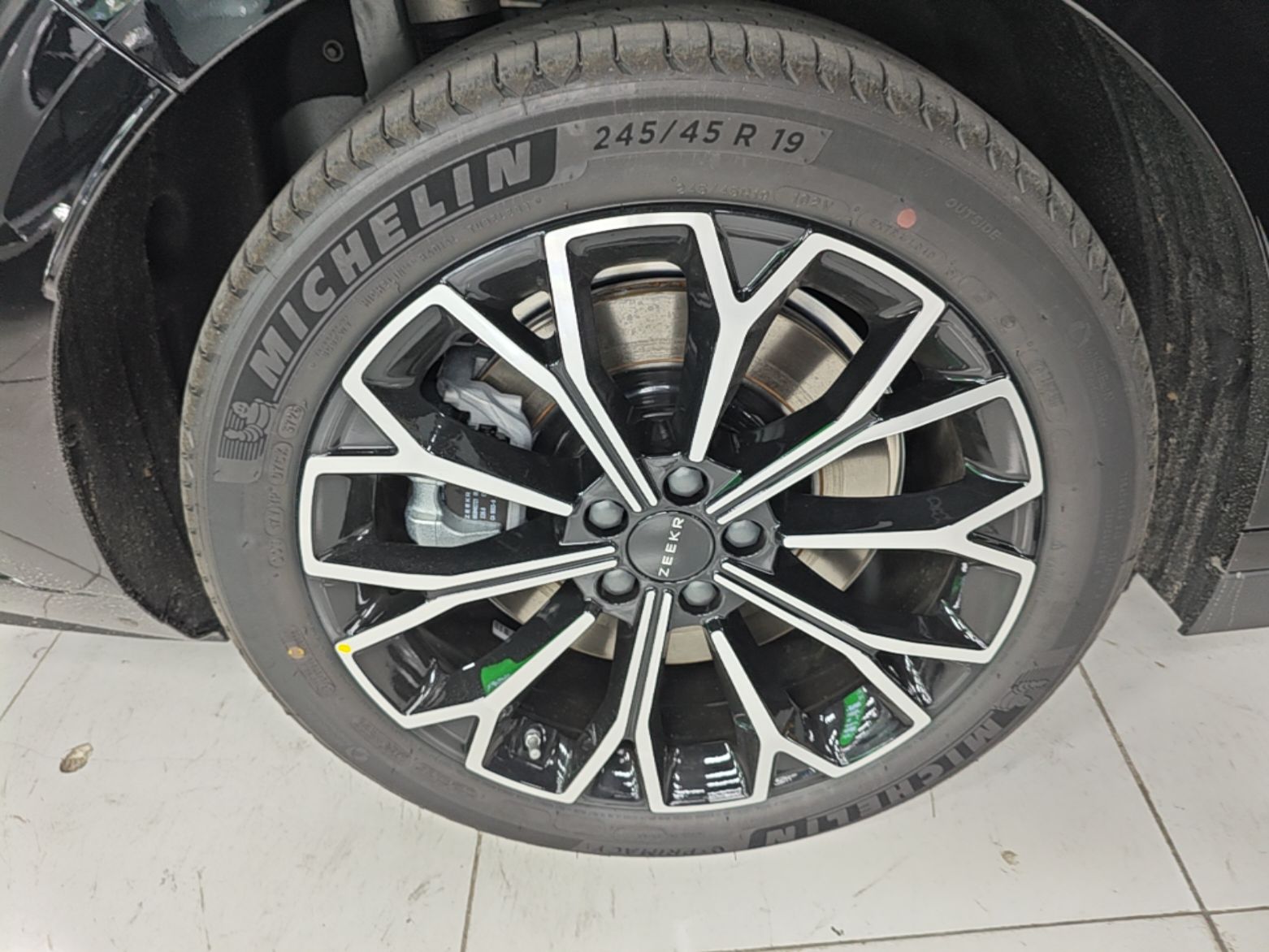 Zeekr 007 2026 Model Rear-Drive Max Version 75 kWh — снимка 11
