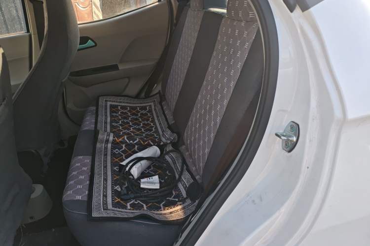 Used JMEV Xiao Qilin 2024 201km Comfort Version Left Rear Seat