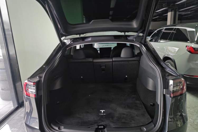 Used Tesla Model Y 2024 Rear-Wheel-Drive Version