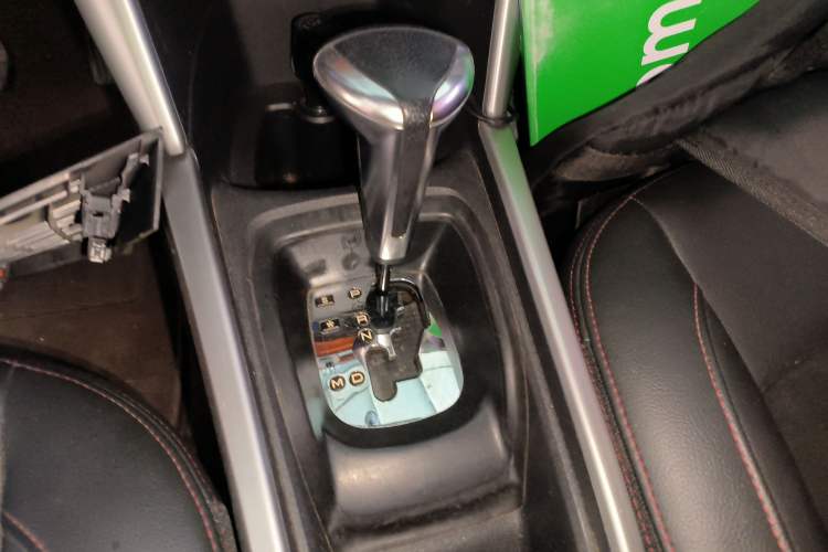 Used Citroen C3-XR 2018 1.6L Automatic Pioneer Model Gear Lever