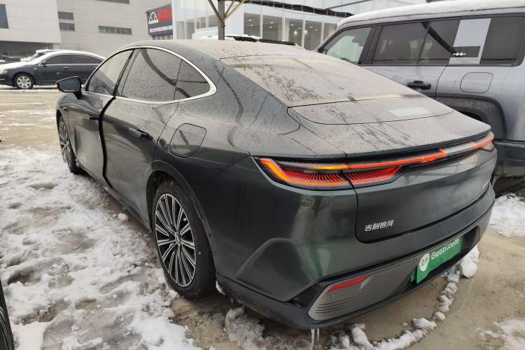 Used Geely Galaxy Galaxy 8 2025 130km EM-P Starship Edition