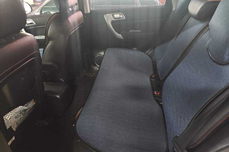 Used Haval H6 2016 Upgraded Model 1.5T Automatic Two-Wheel Drive Elite Version Left Rear Seat