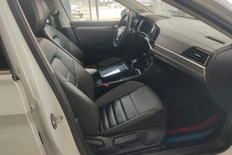 Used Volkswagen Sagitar 2021 280TSI DSG Comfort Connect Edition Right Front Seat