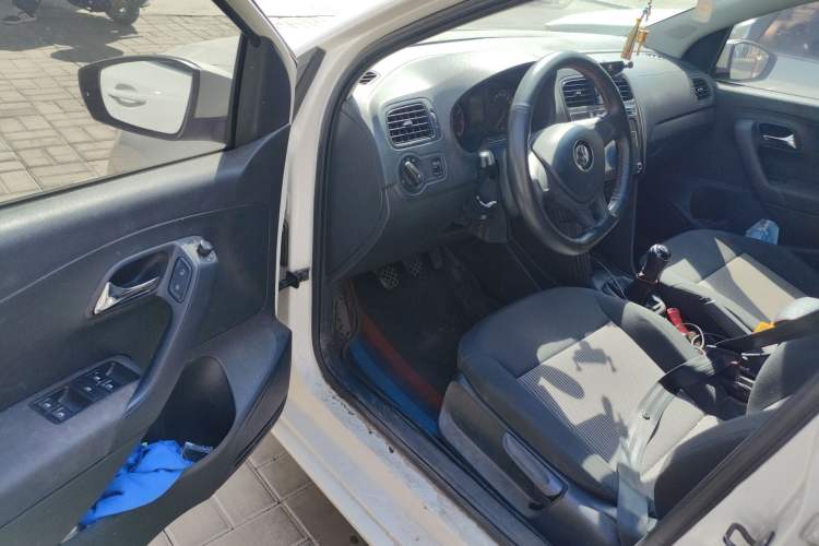 Used Volkswagen Polo 2014 1.4L Manual Fashion Edition
