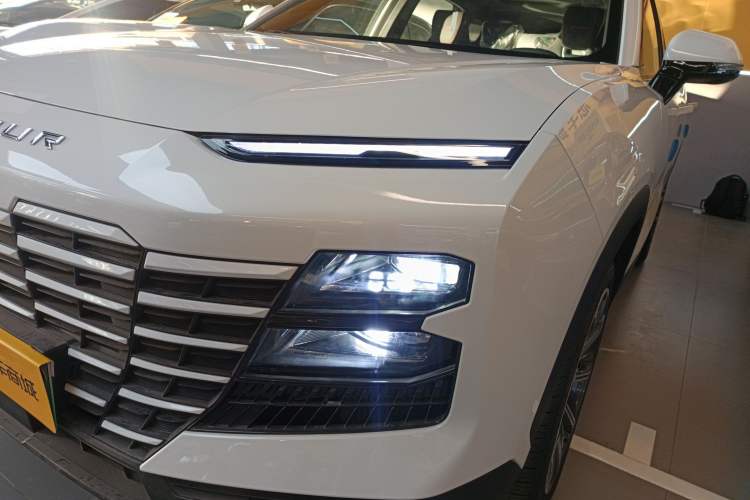 Used JETOUR Dashing i-DM 2023 1.5T DHT Lightning 02
