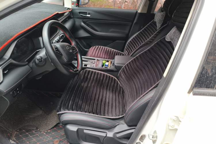 Used GAC Trumpchi GS4 2020 270T Automatic Luxury Smart Connectivity Version Left Front Seat