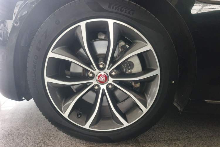 Used Jaguar XFL 2023 XFL 2.0T P200 Two-Wheel-Drive Elite Luxury Edition