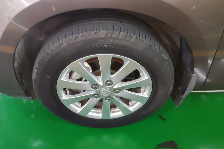 Used Buick GL8 2018 28T Comfort Model China VI Standard