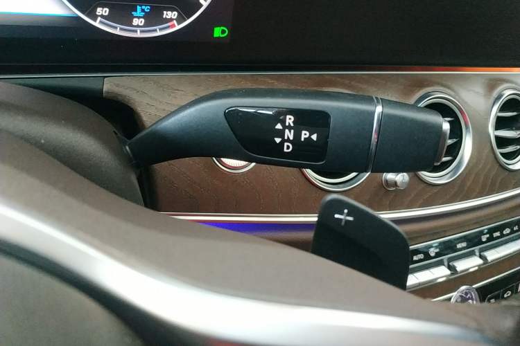 Used Mercedes-Benz E-Class 2020 E 300 L Stylish Model Gear Lever
