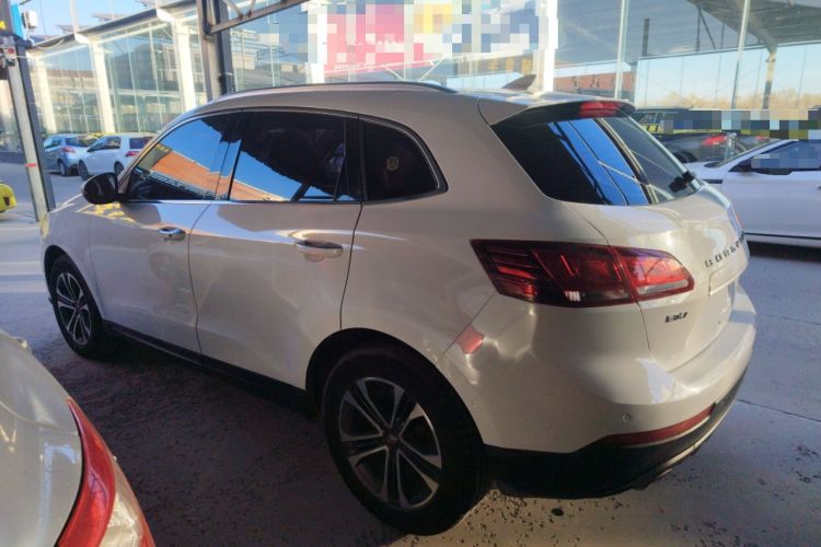 Used BORGWARD BX7 2016 28T Two-Wheel Drive Luxury Version 5 Seats
