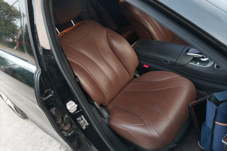 Used Mercedes-Benz S-Class 2014 S 320 L Business Model