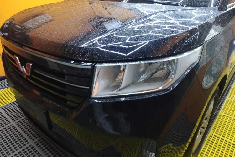 Used Wuling Hongguang PLUS 2020 1.5L Manual Comfort 7-Seater
