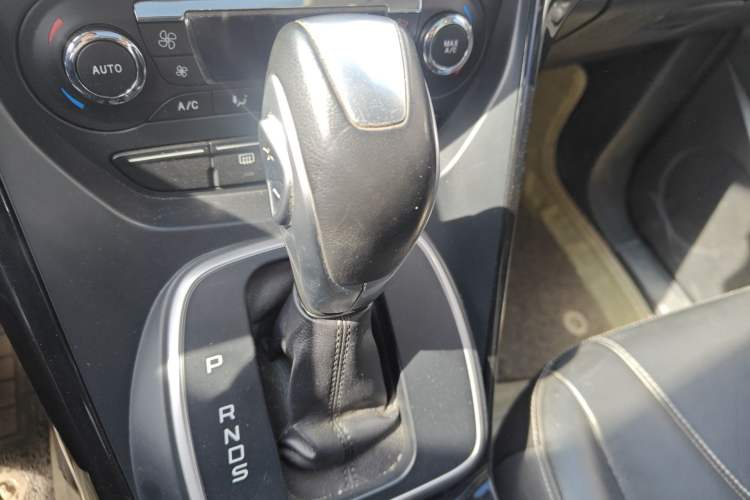 Used Ford Kuga 2013 2.0L GTDi Four-Wheel-Drive Sport Model