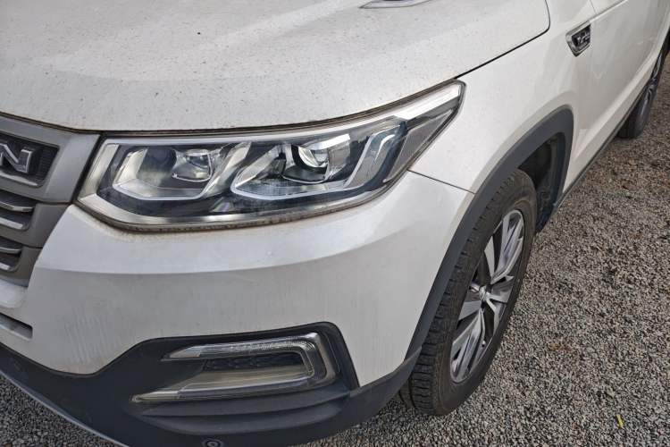 Used Changan CS95 2017 2.0T Two-Wheel Drive Zhitu Edition
