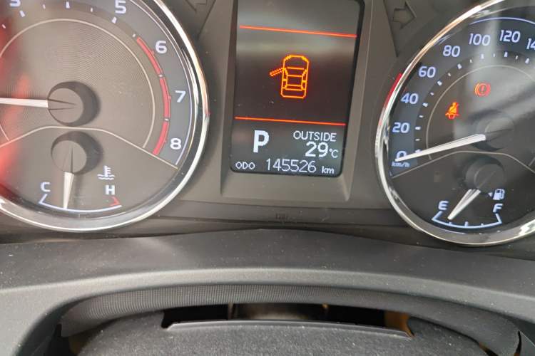 Used Toyota Corolla 2017 Revised Version 1.2T S-CVT GL-i Odometer Close Up