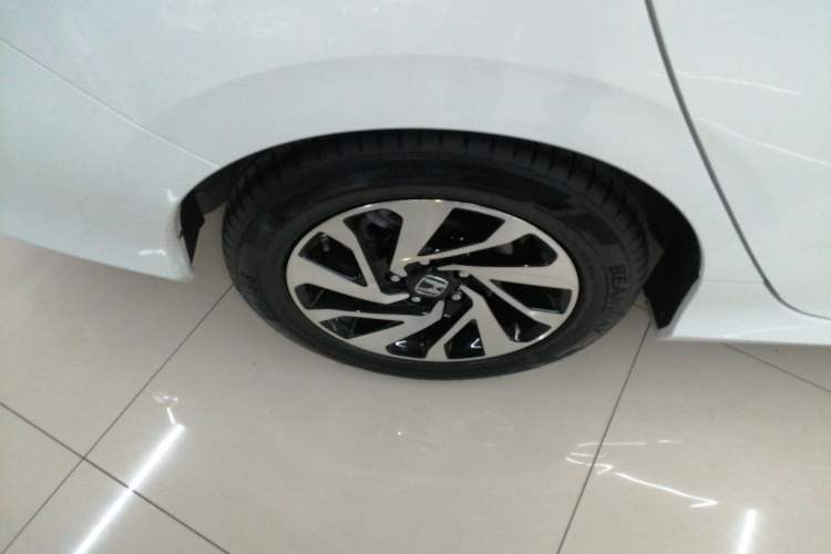 Used Honda Civic 2016 220TURBO Manual Luxury Edition Right Rear Wheel Hub