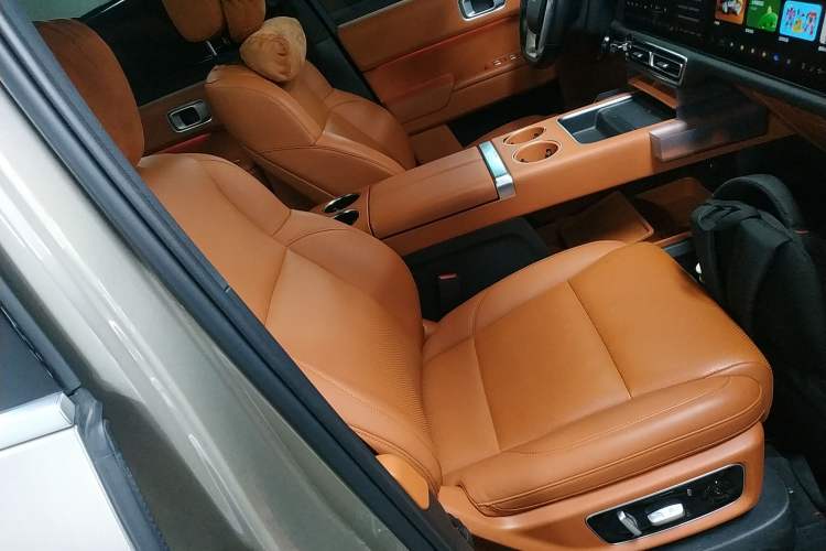 Used Li Auto L9 2022 Max model
