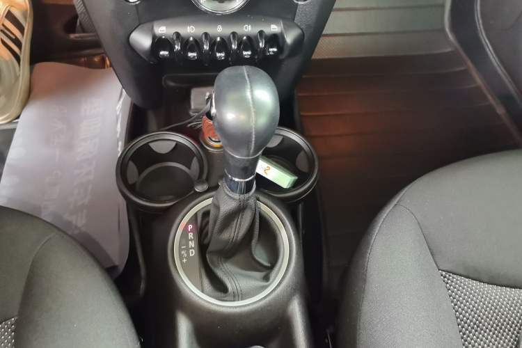 Used MINI 2011 1.6L ONE
