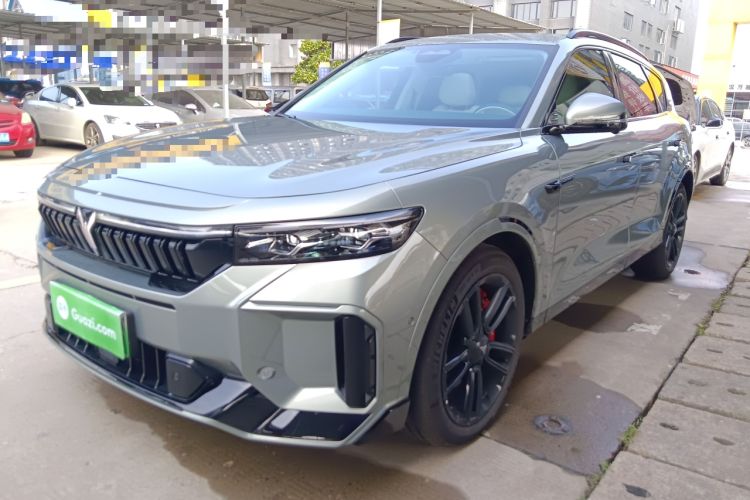 Used VOYAH FREE 2025 318 259 km All-Wheel-Drive Exploration Edition