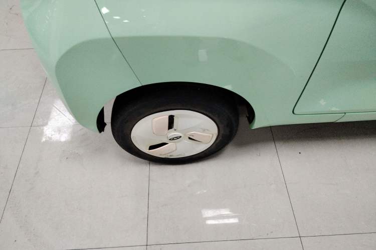 Used Chery QQ Ice Cream 2022 170km Sundae Phosphate Lithium-Ion
