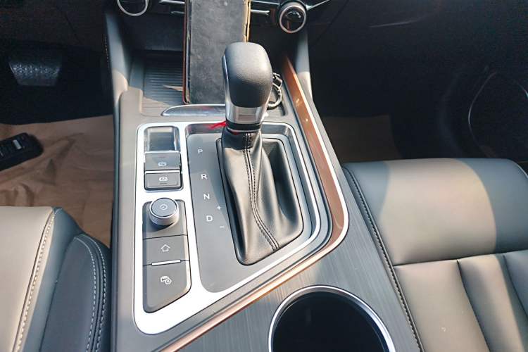 Used Chery Arrizo 5 PLUS 2021 XiaoAI 1.5L CVT Model PLUS Gear Lever