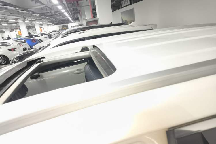 Used Toyota FRONTLANDER 2024 2.0L Smart Electric Hybrid Dual-Engine Luxury Edition Roof