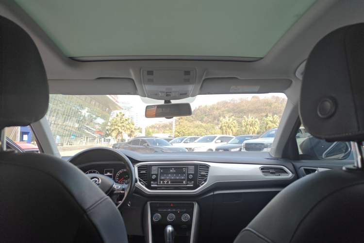 Used Volkswagen T-ROC 2020 230TSI DSG Two-Wheel Drive Advanced Version Headliner