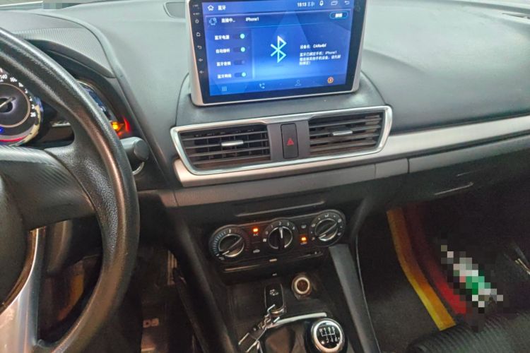 Used Mazda 3 Axela 2014 Sedan 1.5L Manual Comfort Model