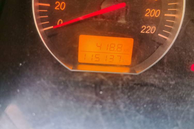 Used Jinbei Express 2019 2.0L Standard Version China VI 1TZS Odometer Close Up