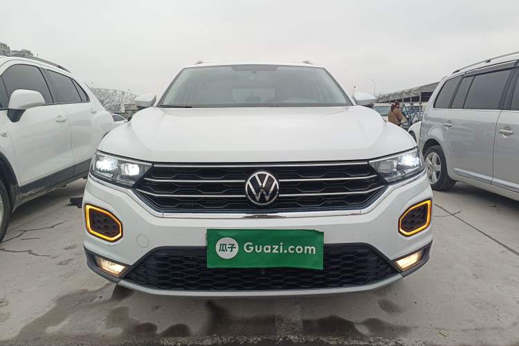 Used Volkswagen T-ROC 2021 280TSI DSG Two-Wheel Drive Comfort Connect Edition