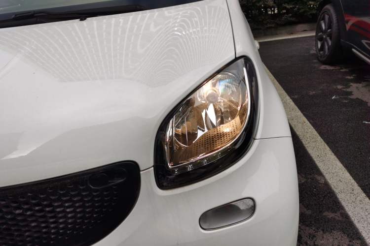 Used smart forfour 2016 1.0L 52 kW Passion Edition