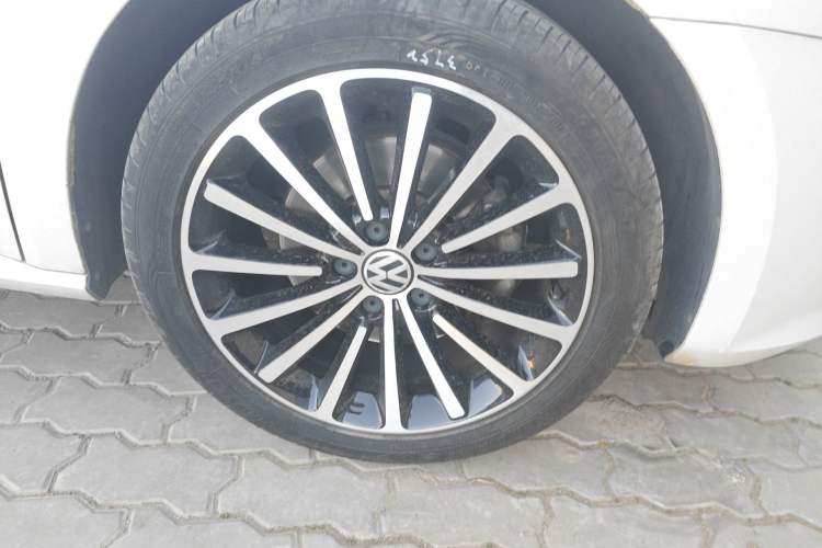 Used Volkswagen Passat 2014 1.8TSI DSG Prestige Navigation Edition