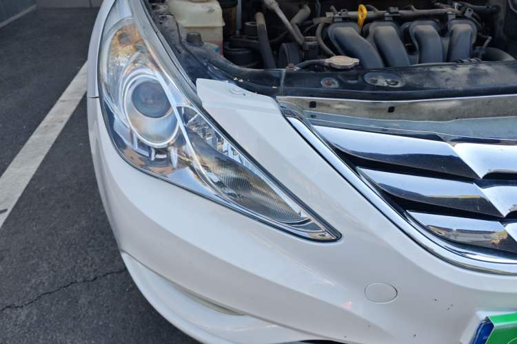 Used Hyundai Sonata 2011 2.0L Automatic Leading Edition Right Front Headlight